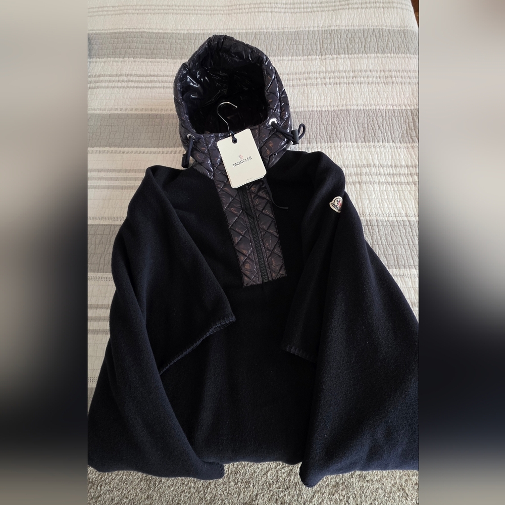 Moncler Navy Blue Cape With Down Hood